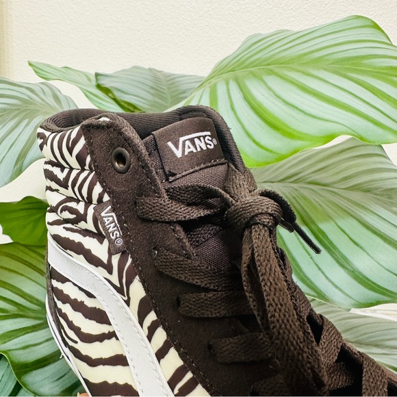 🤎NEW🤍 Vans Women’s Satin Tiger Brown White Filmore High Top Sneakers Size 11 - Picture 2 of 7